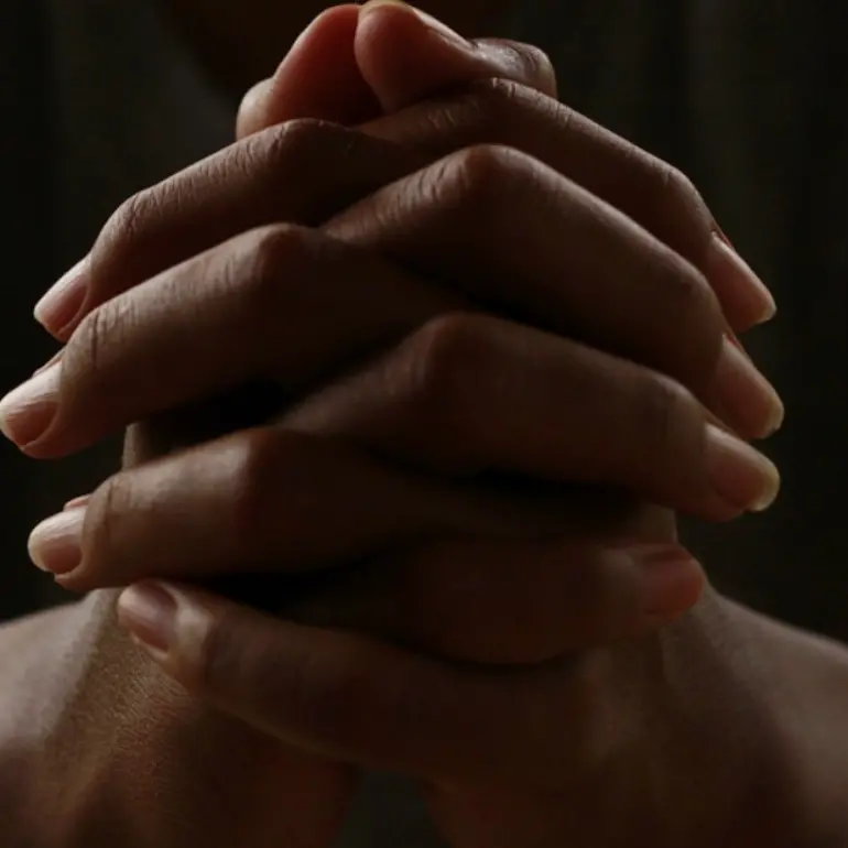 Quale corrente stiamo seguendo? Dalla crisi spirituale dei nostri tempi al desiderio di riscoprire l’Assoluto\n