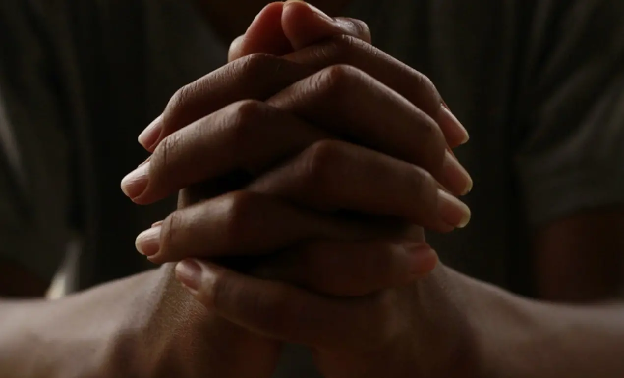 Quale corrente stiamo seguendo? Dalla crisi spirituale dei nostri tempi al desiderio di riscoprire l’Assoluto\n