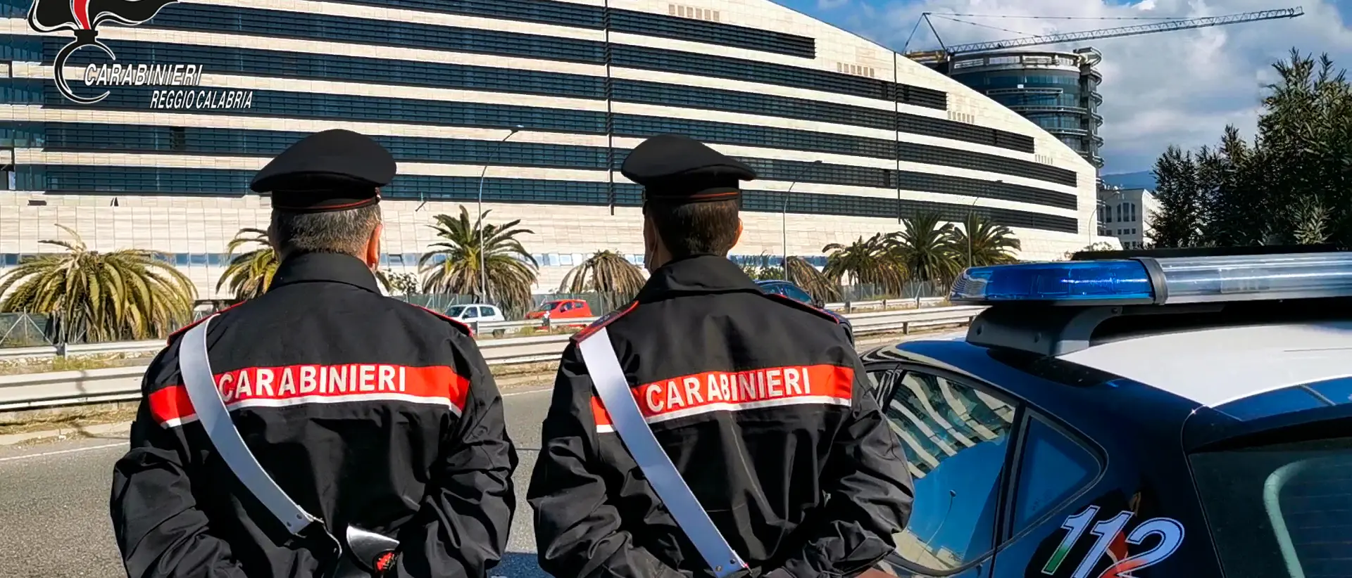 Reggio, evade dai domiciliari e sfonda la porta dei vicini: arrestato dai carabinieri\n