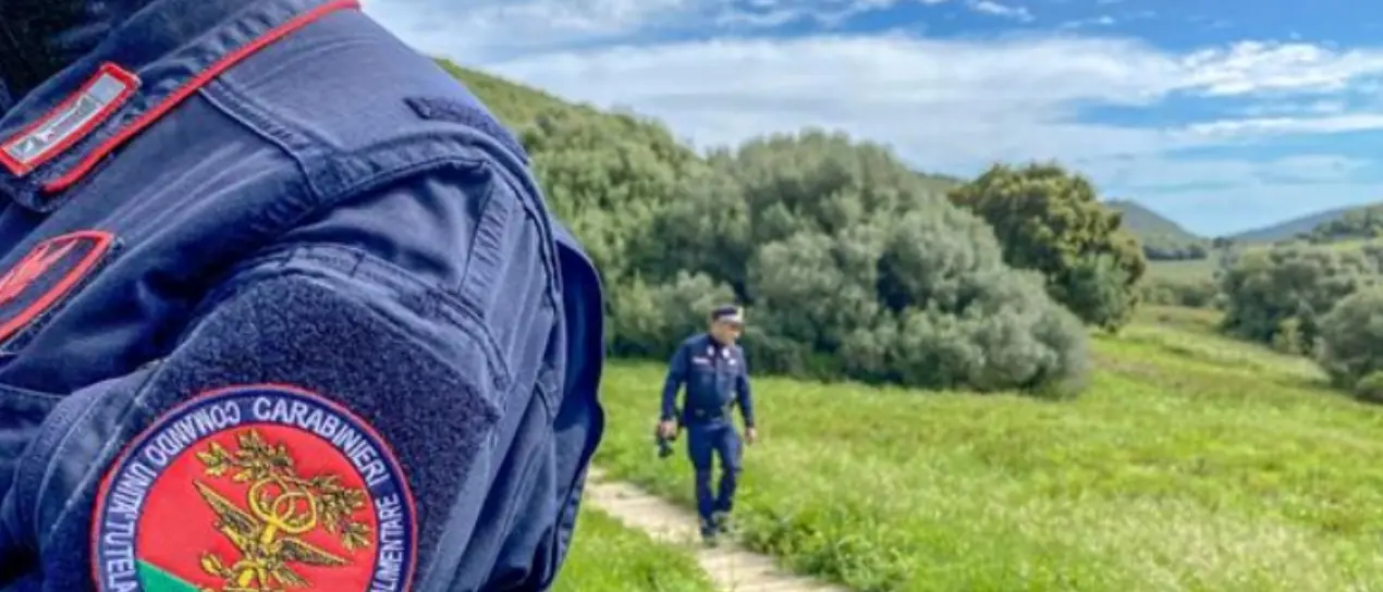Crotone, area campeggio abusiva alla foce del fiume Neto: scatta il sequestro\n