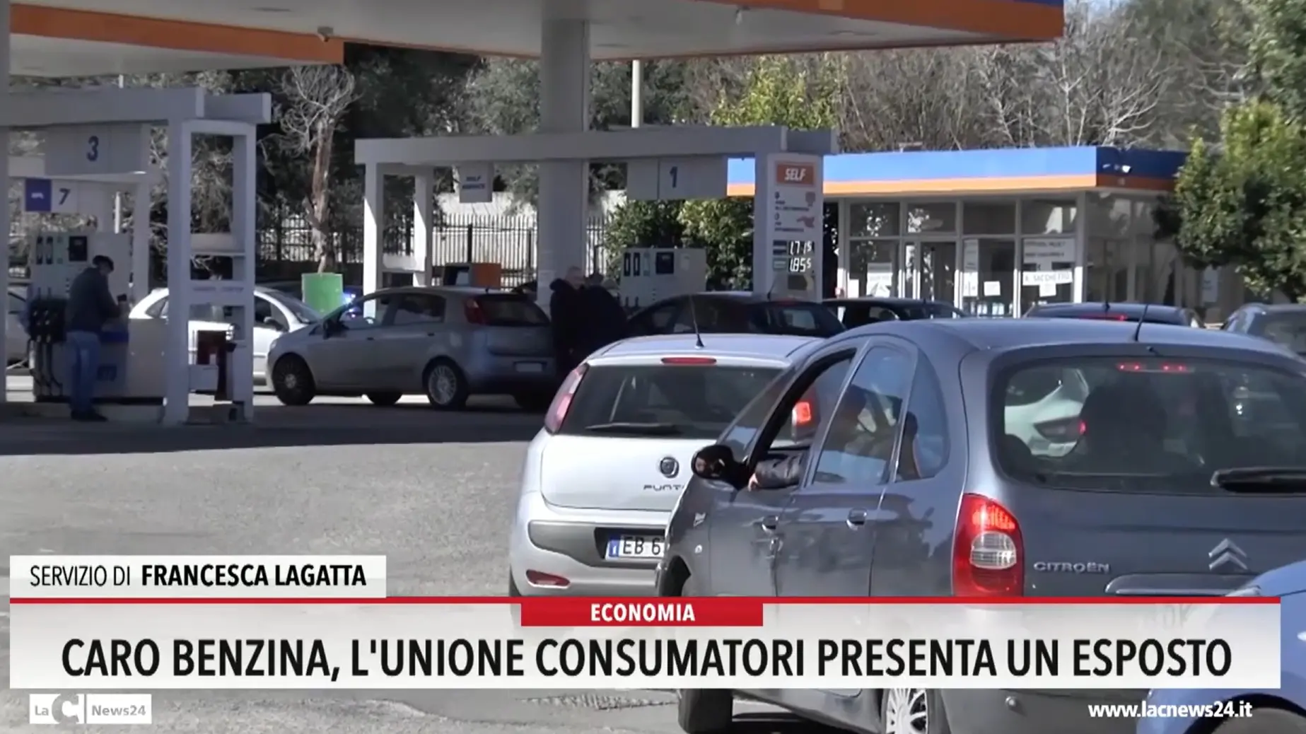 Caro benzina, l'Unione consumatori presenta un esposto
