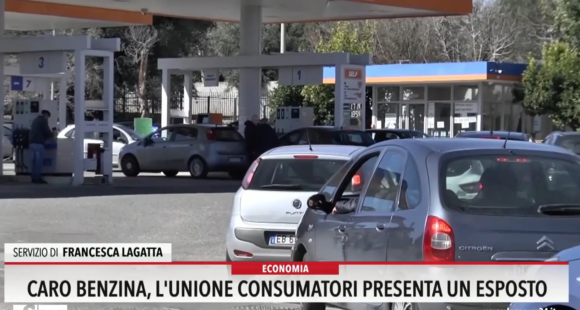 Caro benzina, l'Unione consumatori presenta un esposto