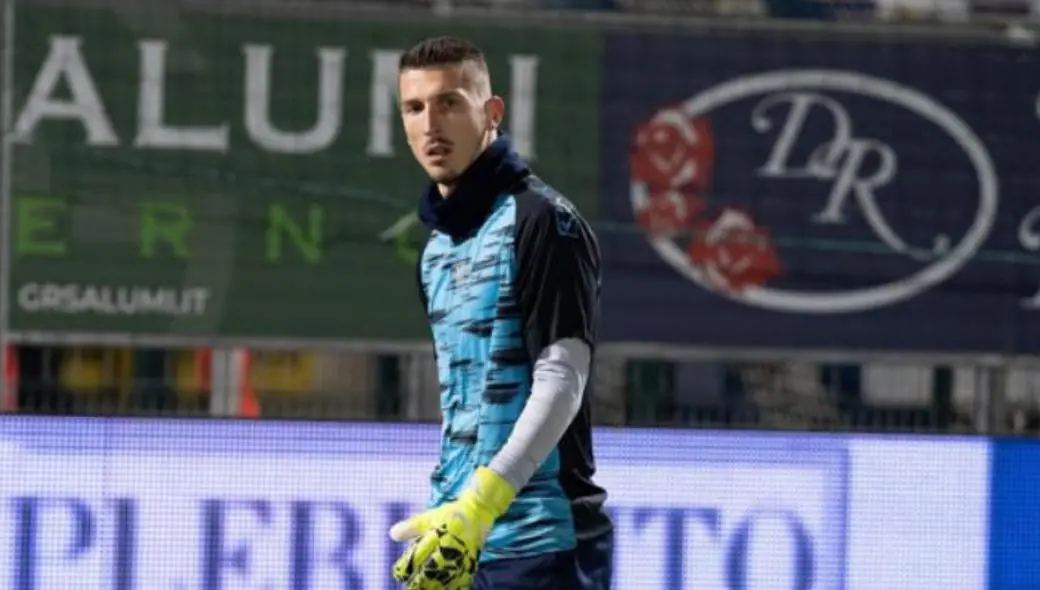 Calciomercato, il Crotone ha un nuovo portiere: dal Picerno ecco Merelli\n