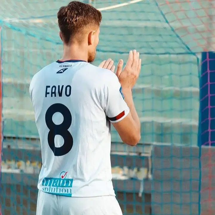 Serie D, la Vibonese saluta il suo capitano Vittorio Favo: il centrocampista vicino al Valmontone\n
