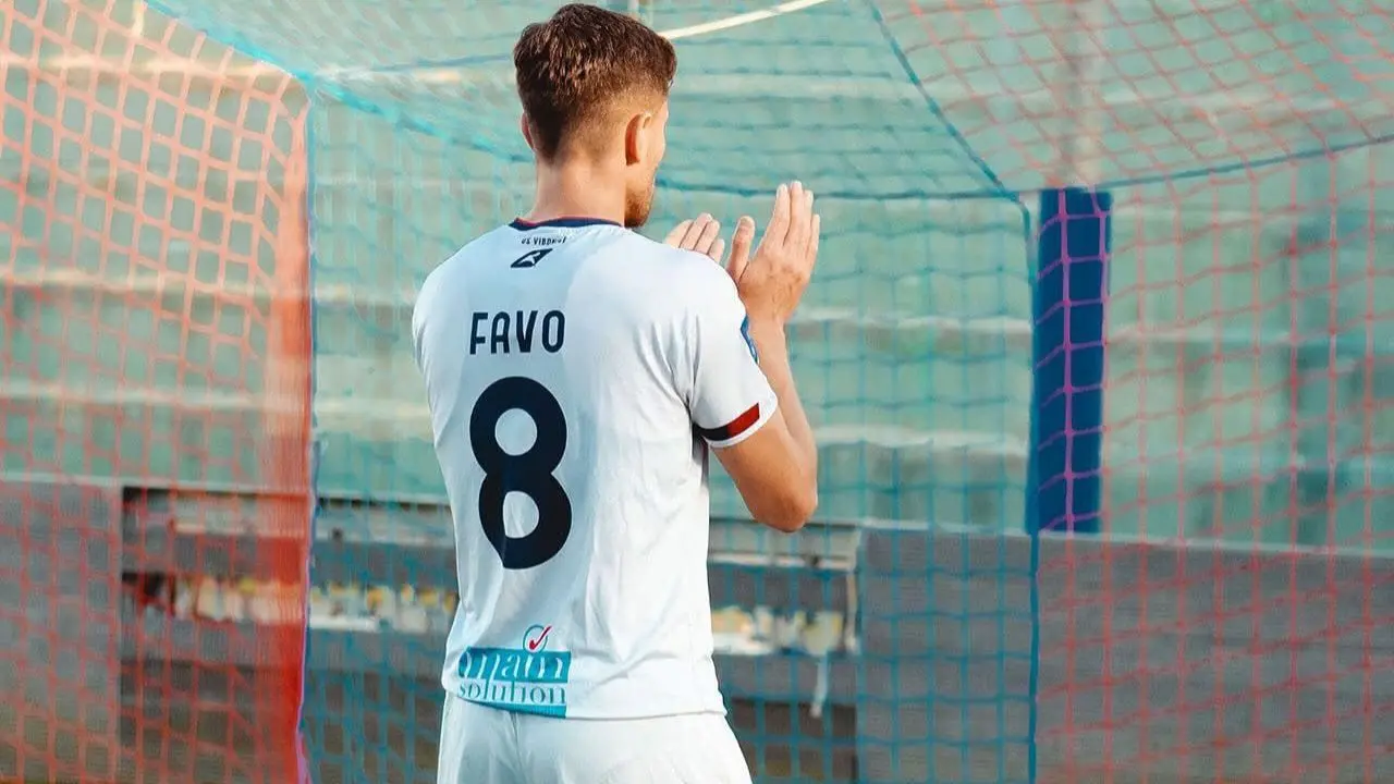 Serie D, la Vibonese saluta il suo capitano Vittorio Favo: il centrocampista vicino al Valmontone\n