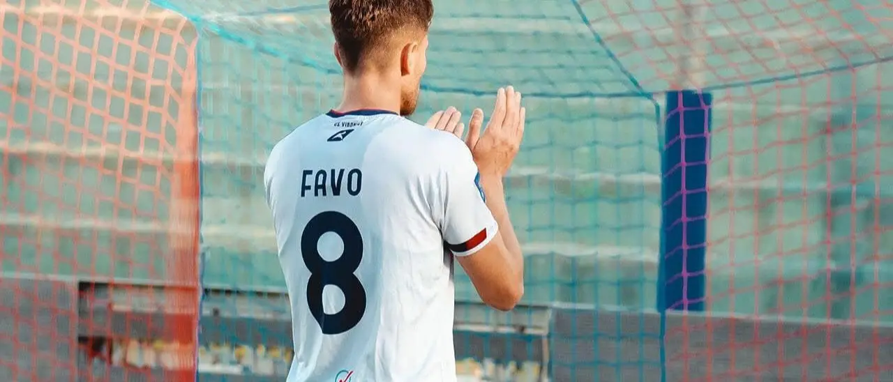 Serie D, la Vibonese saluta il suo capitano Vittorio Favo: il centrocampista vicino al Valmontone\n