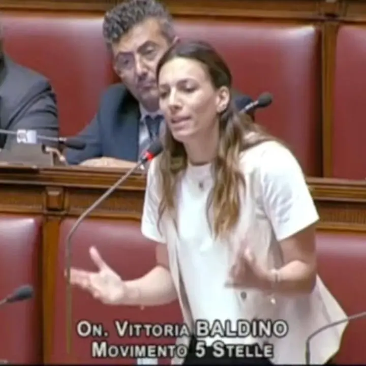 Sanità, gli strali di Vittoria Baldino contro il governo: «Permettete ai privati gestiti da amici dei politici di fare affari»