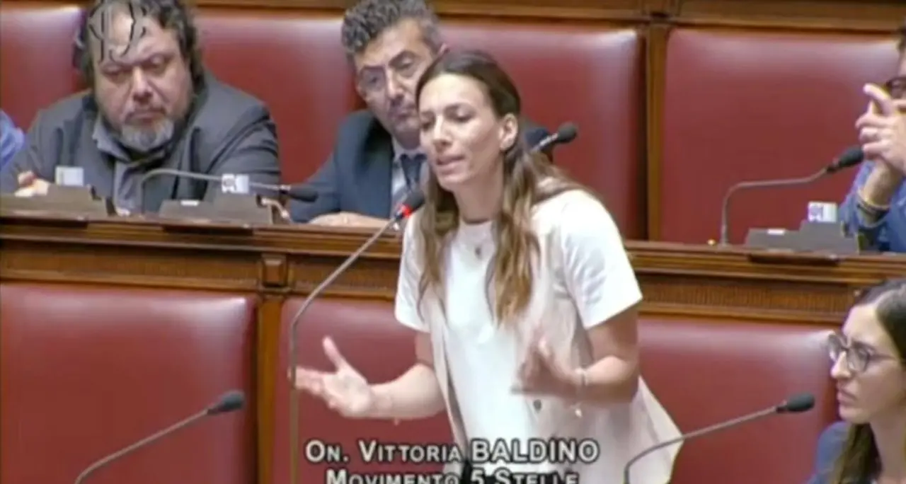 Sanità, gli strali di Vittoria Baldino contro il governo: «Permettete ai privati gestiti da amici dei politici di fare affari»\n