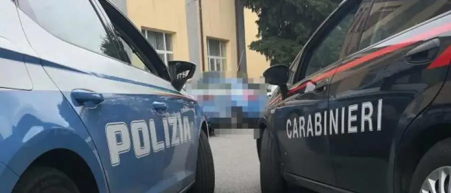 Spari sul lungomare di Rossano, identificato e arrestato un terzo giovane: è un minore\n