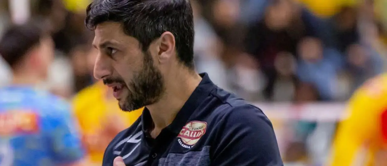 Volley, la Tonno Callipo riconferma coach Francesco Defina: «Obiettivi? Lottare per il titolo regionale U17 e fare bene la fase nazionale»\n
