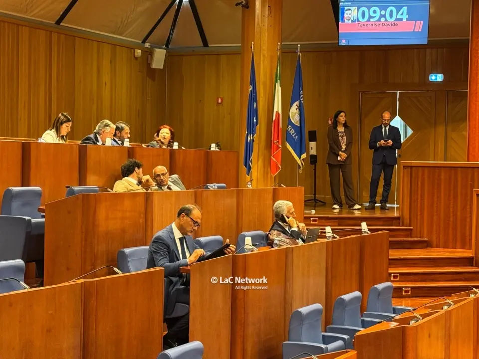 Violenza di genere, Consiglio regionale spaccato: la legge passa ma non ottiene l’unanimità
