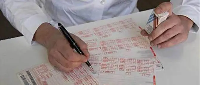 In Calabria la sanità è un labirinto burocratico: 77enne rimbalza per 4 giorni senza riuscire a prenotare una visita di controllo\n