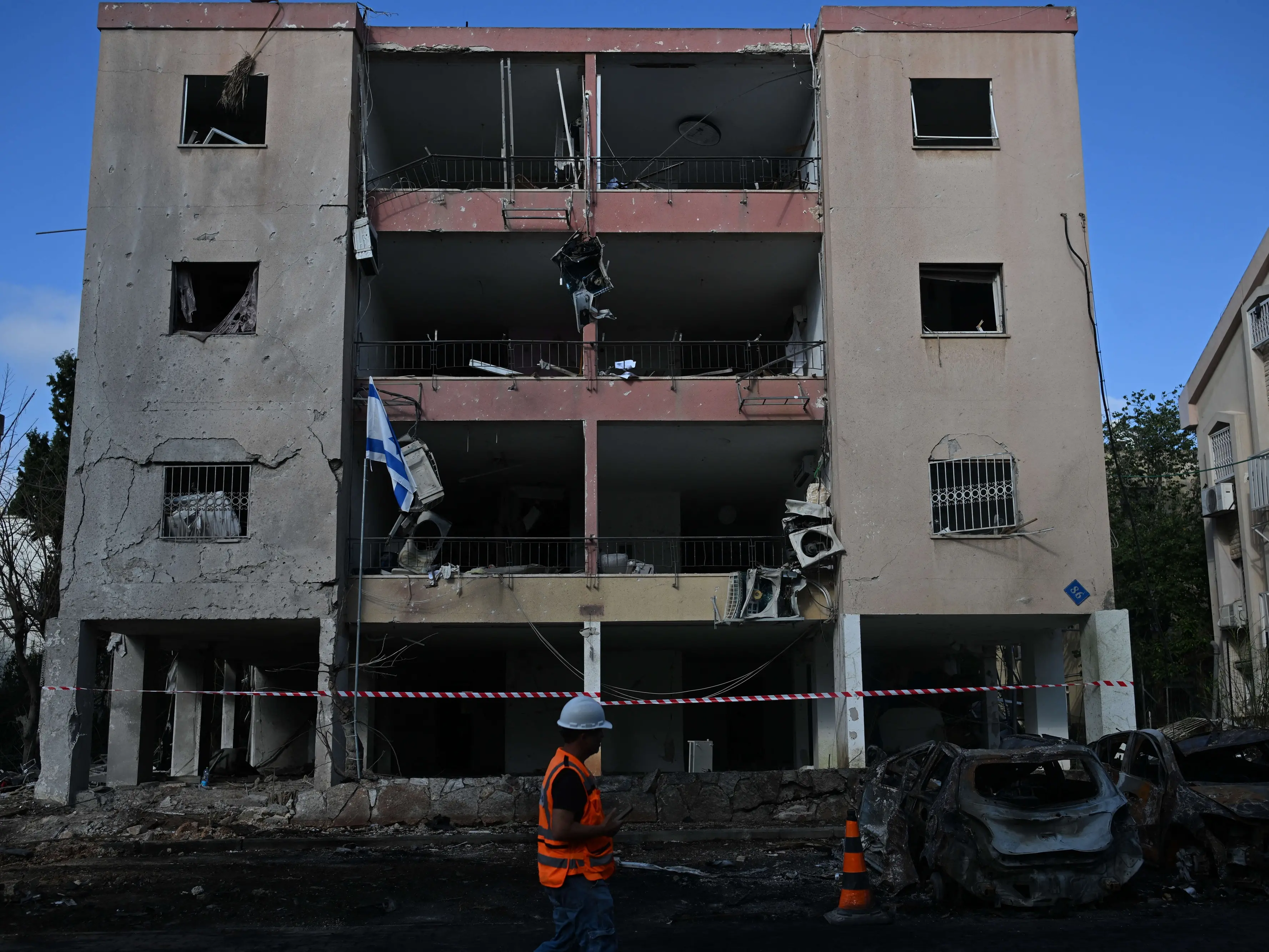 Israele e Iran, la guerra segreta senza tregua: spie, scienziati uccisi e attacchi sotto copertura