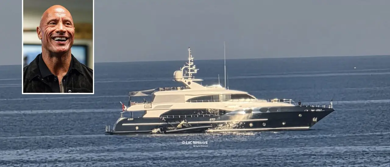 Le star di Hollywood scelgono la Calabria, il super yacht di The Rock avvistato\u00A0a Le Castella
