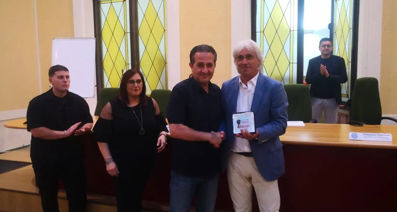 Dilettanti, soddisfazione per il Bocale: Piero Lo Gatto premiato come miglior allenatore di Eccellenza 2024/25\n