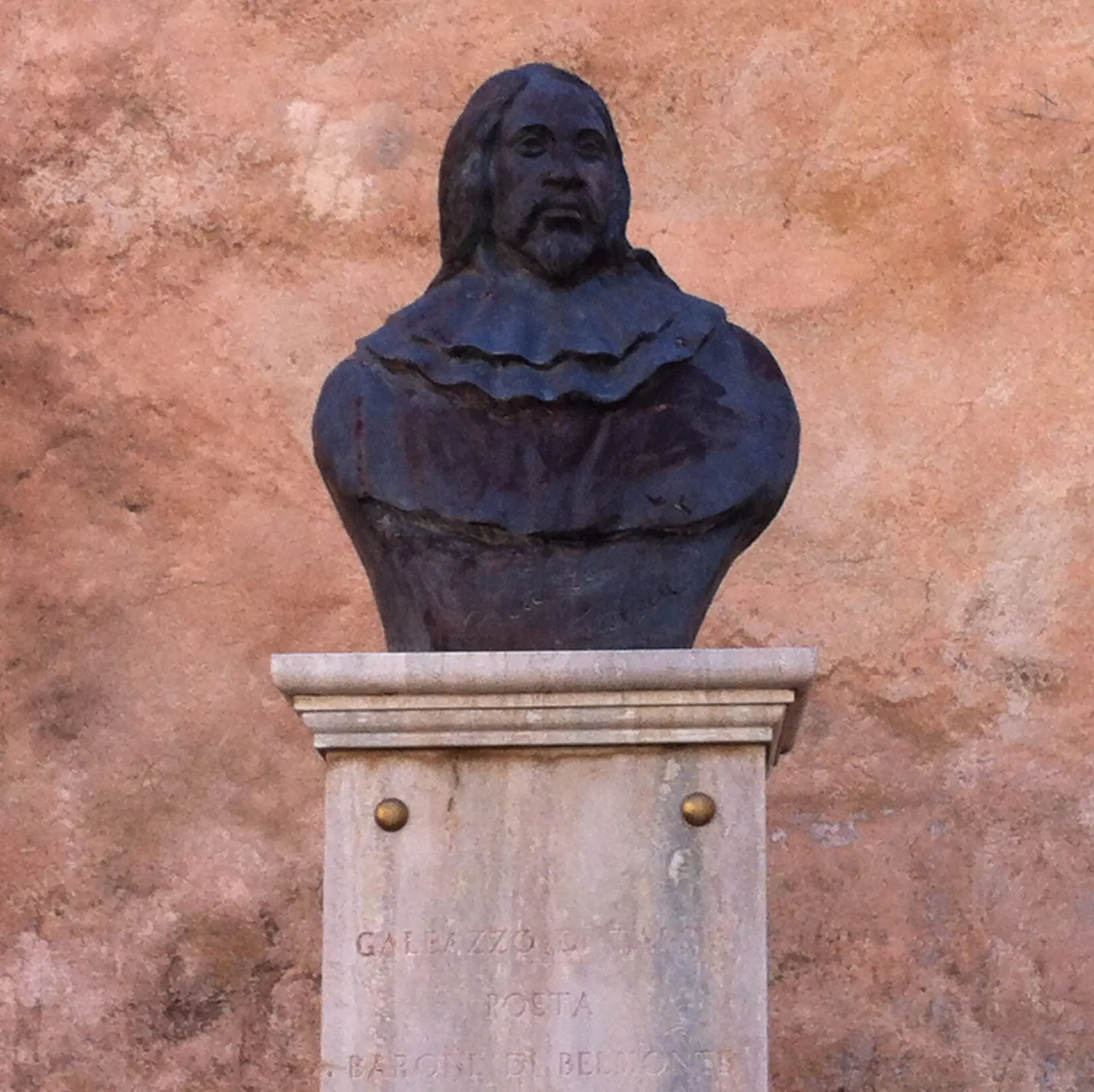Amore, dolore, poesia. Galeazzo di Tarsia, il cuore segreto del Rinascimento calabrese\n