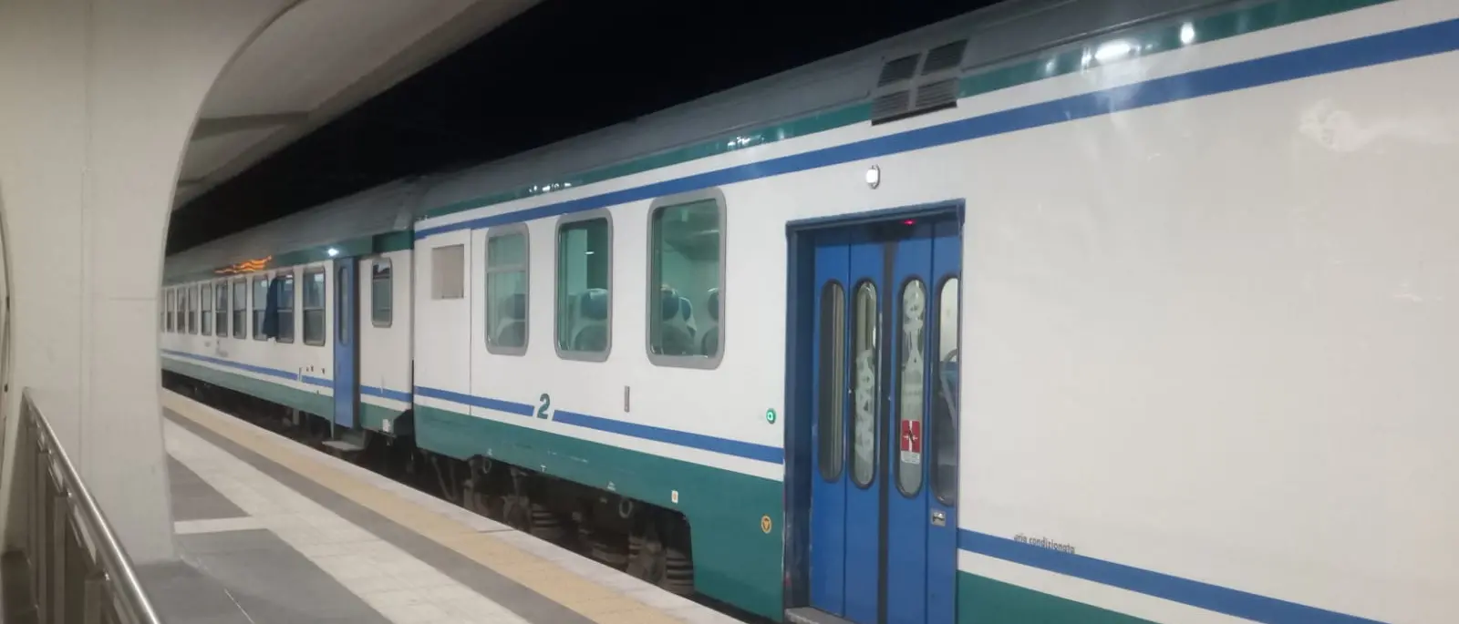 Stazione di Vaglio Lise ore 18.49: ecco cosa abbiamo scoperto