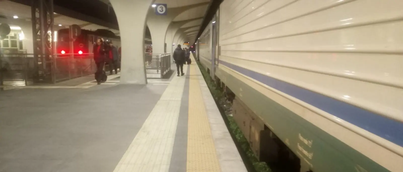 Cosenza, lite tra un dirigente e un capotreno a Napoli: Lupi bloccati