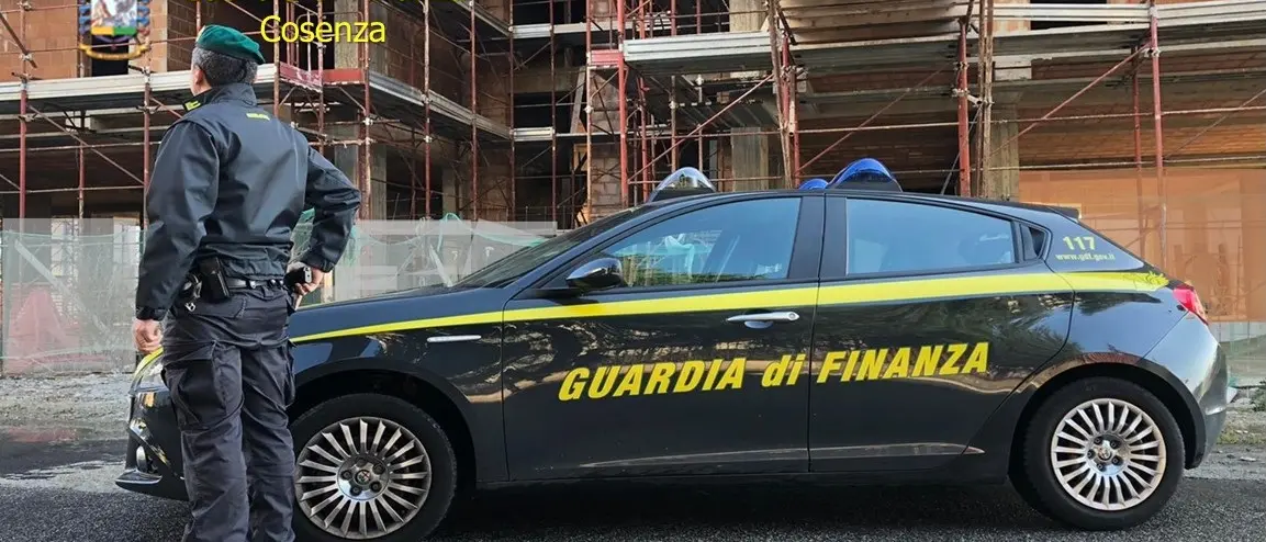 Cosenza, percepivano il reddito di cittadinanza ma lavoravano in nero