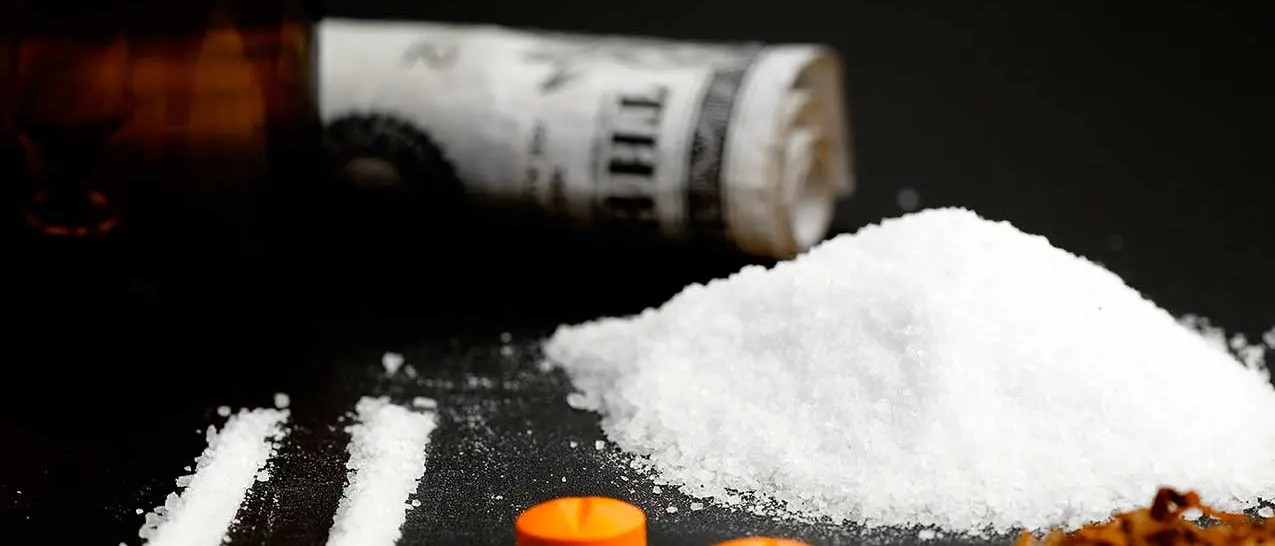 L'uso delle sostanze stupefacenti non si combatte con il proibizionismo