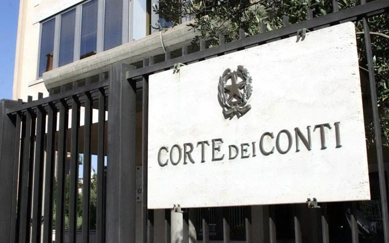 «Occhiuto e gli assessori condannati si dimettano»