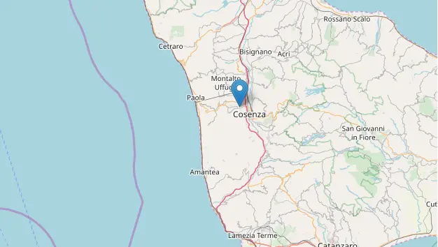 Terremoto a Rende, gente in strada. Scossa molto forte: gli aggiornamenti
