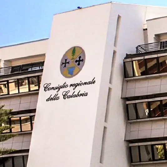 Autisti e portaborse, altre 17 nomine alla Regione