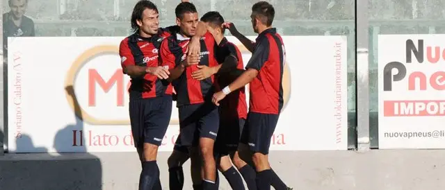 Il Cosenza passeggia contro il Savoia. Nel 5-1 segnano tutti