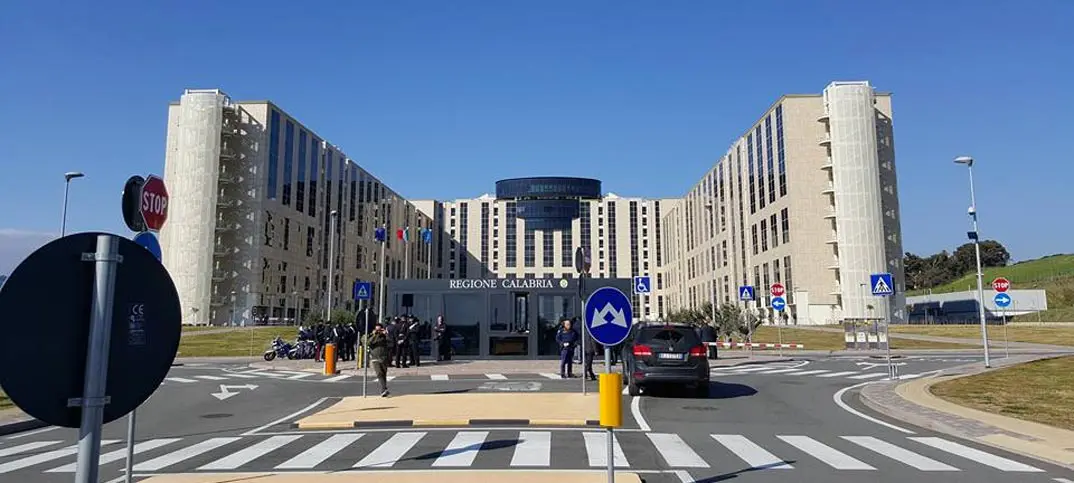 La Regione: «Quarantena e controlli per chi torna»