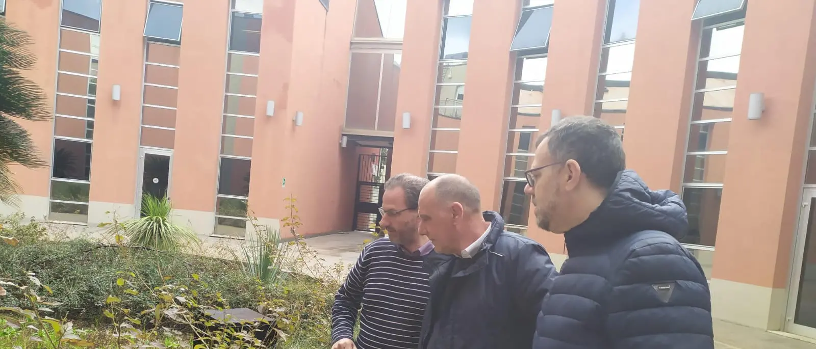 Montata nel palazzo municipale di Rende la prima stazione sismica della rete INGV