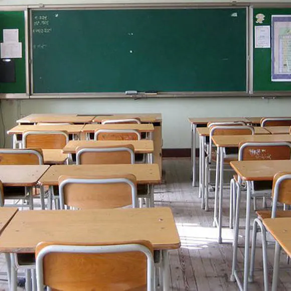 Riapertura scuole, i sindacati non sono d'accordo con il ministro