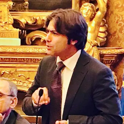«La Santelli chieda immediatamente la fine del commissariamento della sanità»