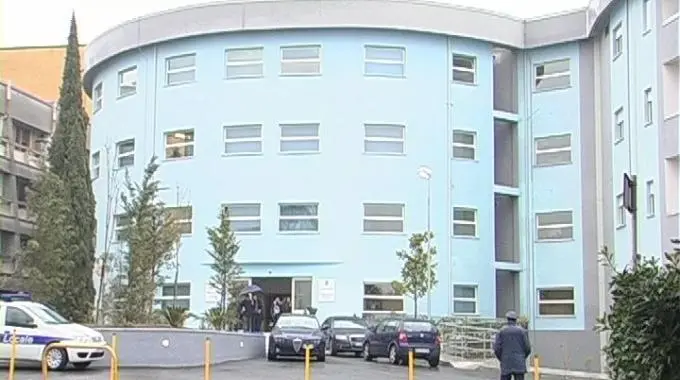 Report, telecamere puntate sull'ospedale di Castrovillari