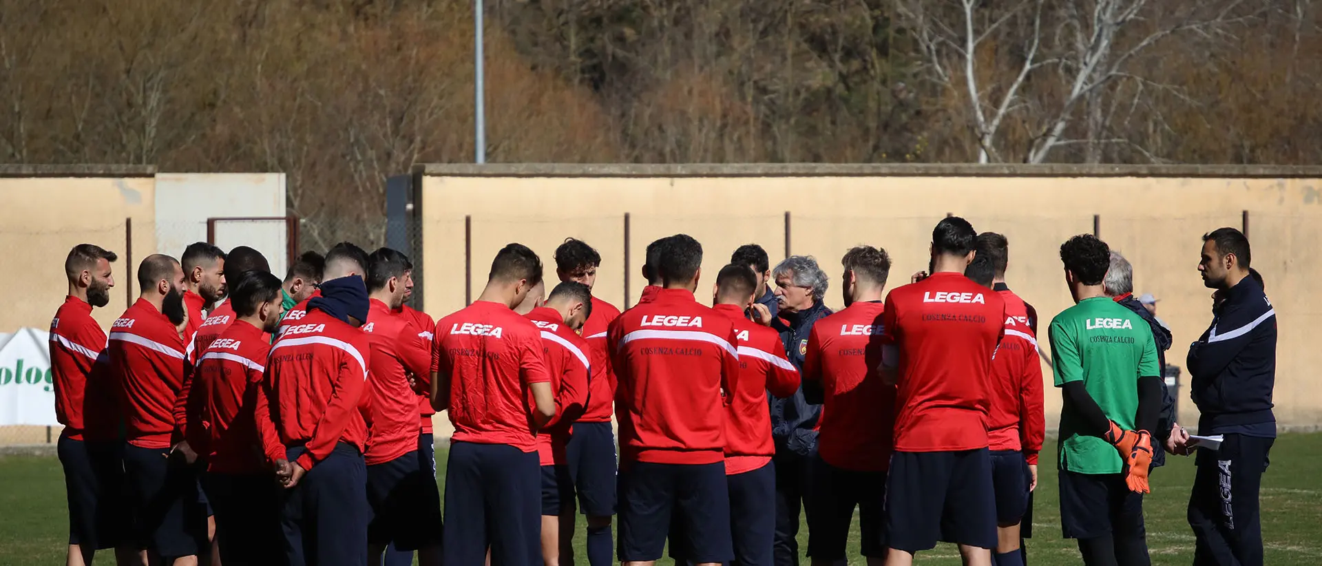 Allenamenti, medici dei club in rivolta. Il no silenzioso mina la ripresa