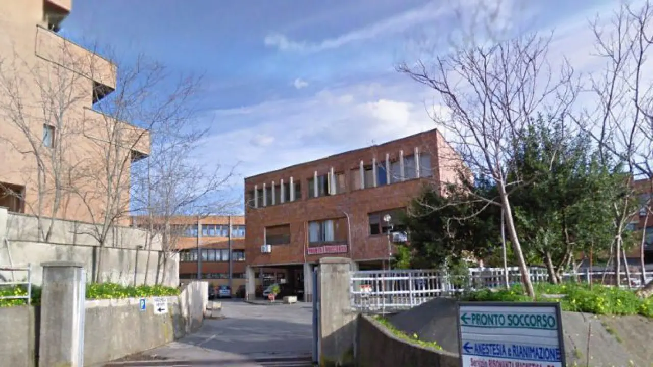Presidio Covid di Cetraro, positivo un infermiere di Belvedere Marittimo
