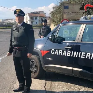 Rubano in casa e la incendiano: tre arresti a Roggiano Gravina