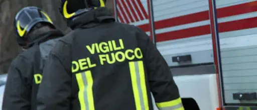 Marghera, esplosione in una ditta di prodotti chimici: due vigili del fuoco feriti