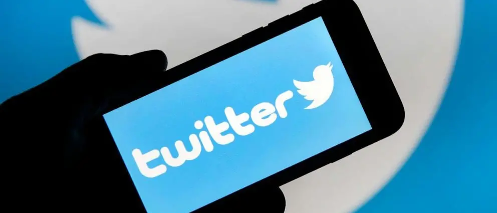 Fascisti da tastiera, su Twitter è boom per #Mussolini