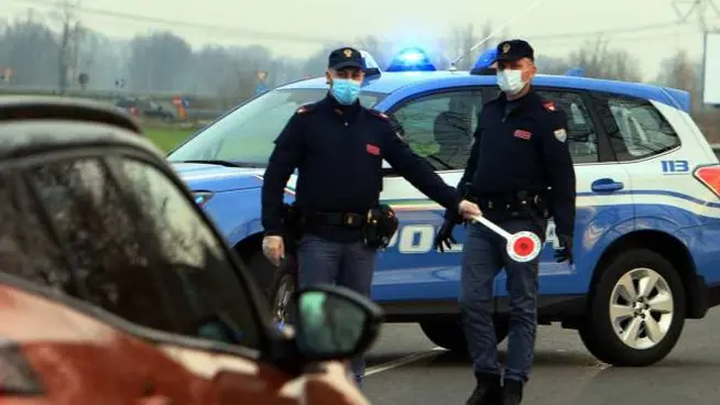 Aumentano le persone denunciate: ieri fermati 11mila italiani