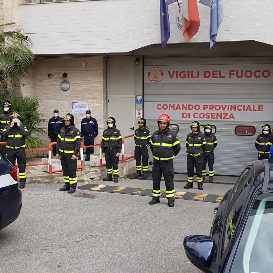Cosenza, i vigili urbani ricordano il vigile del fuoco Bonaventura Ferri