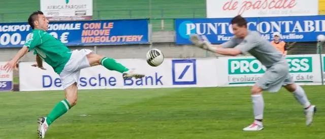 Agente De Angelis: \"Piace al Cosenza e il Cosenza a noi\". Diritti radio verso Rlb