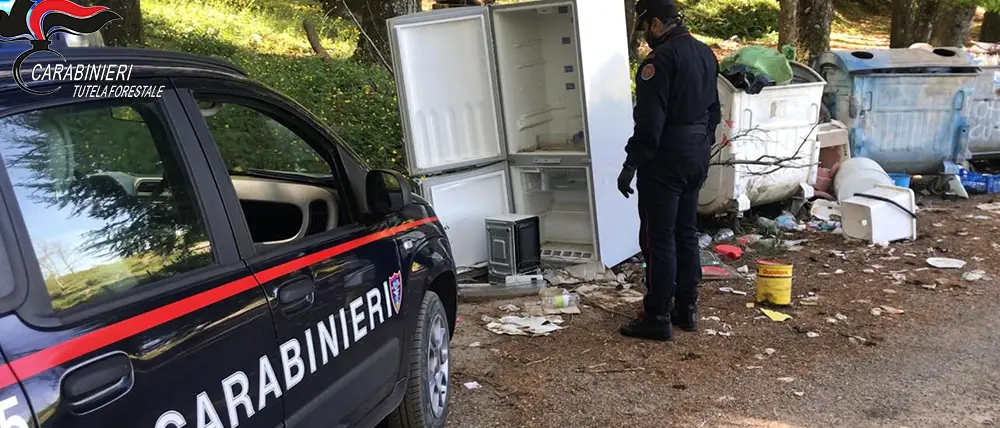 Montalto Uffugo, rifiuti abbandonati: sanzionati i trasgressori