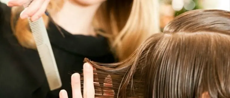 Parrucchieri e centri estetici, ecco il documento per riaprire in sicurezza