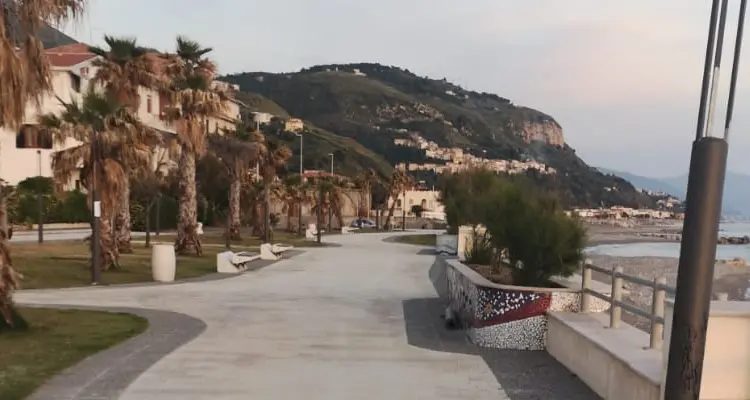 Calabria fase-2, 'Na tazzulella e' cafè