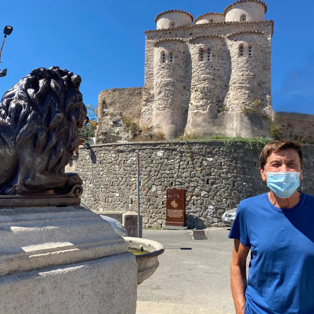 Gianni Morandi visita Corigliano Rossano: «Una terra bellissima»