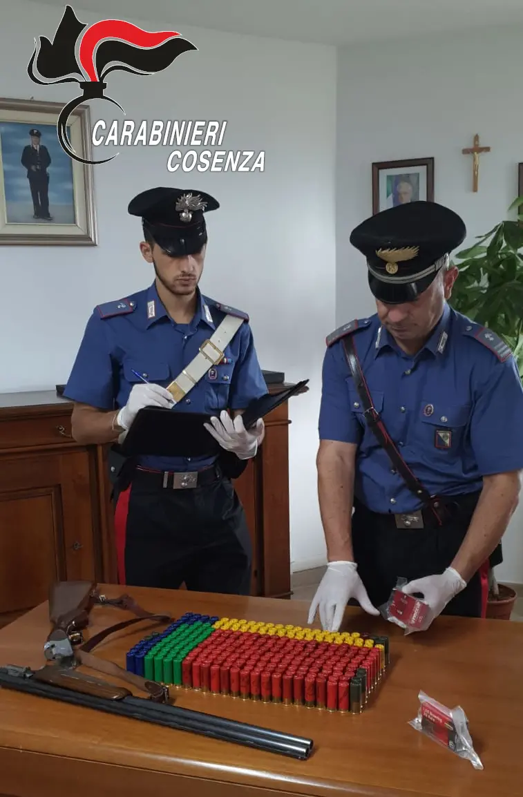 Amantea, detiene illegalmente un fucile: arrestato un 58enne