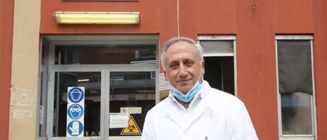 Il professore Arnaldo Caruso avverte: \"Il Covid non ha orari\"