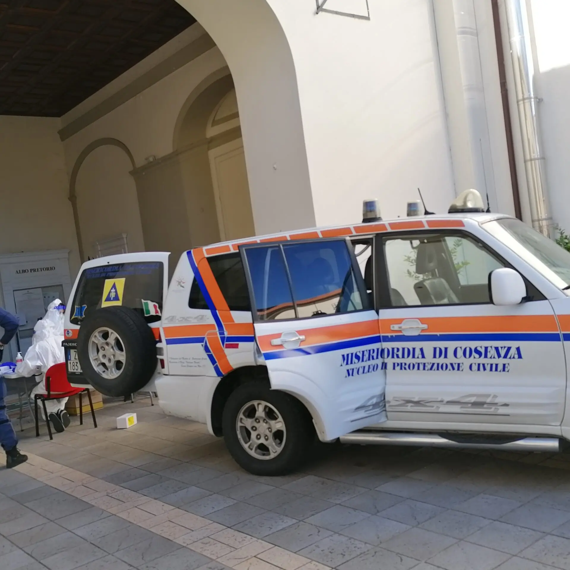 Tamponi ai dipendenti della Provincia di Cosenza