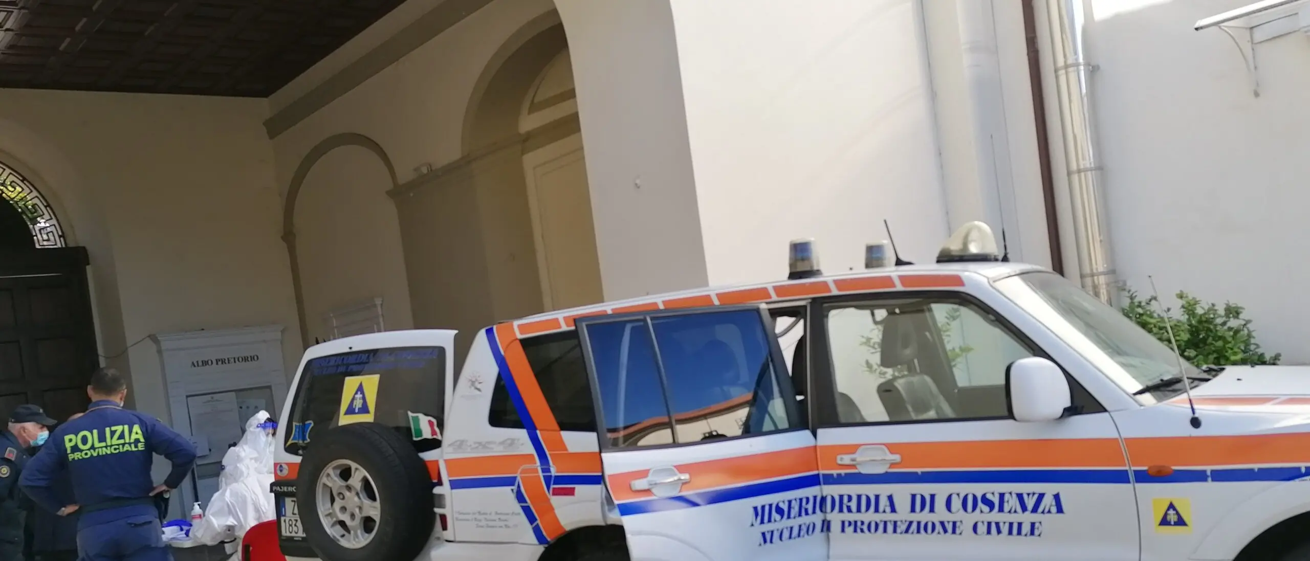 Tamponi ai dipendenti della Provincia di Cosenza