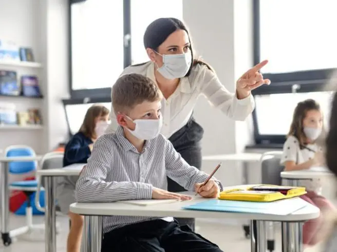 Scuola, sì dei prefetti per la ripresa al 50% il 7 gennaio